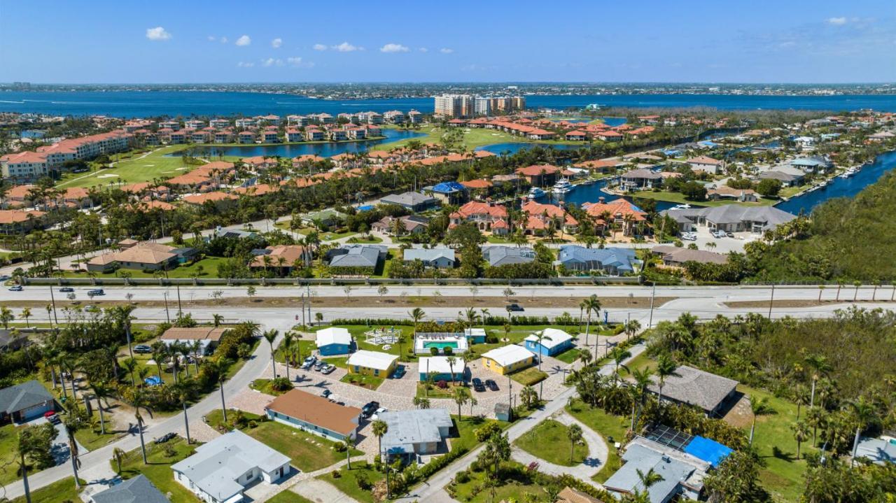 Poolside King Cottage With Kitchen - 10 Minutes To Beach! Fort Myers Exteriör bild